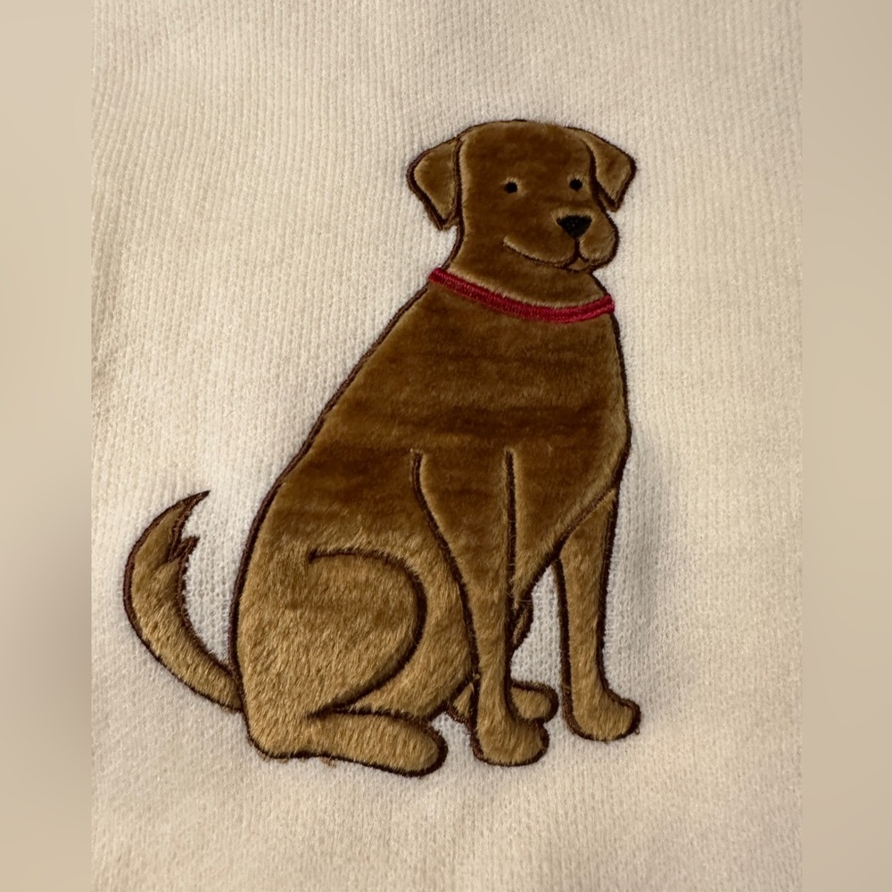 Threaded Leaf Golden Retriever Fuzzy Women's Cream Sweater - NWT - Size M - Picture 6 of 12